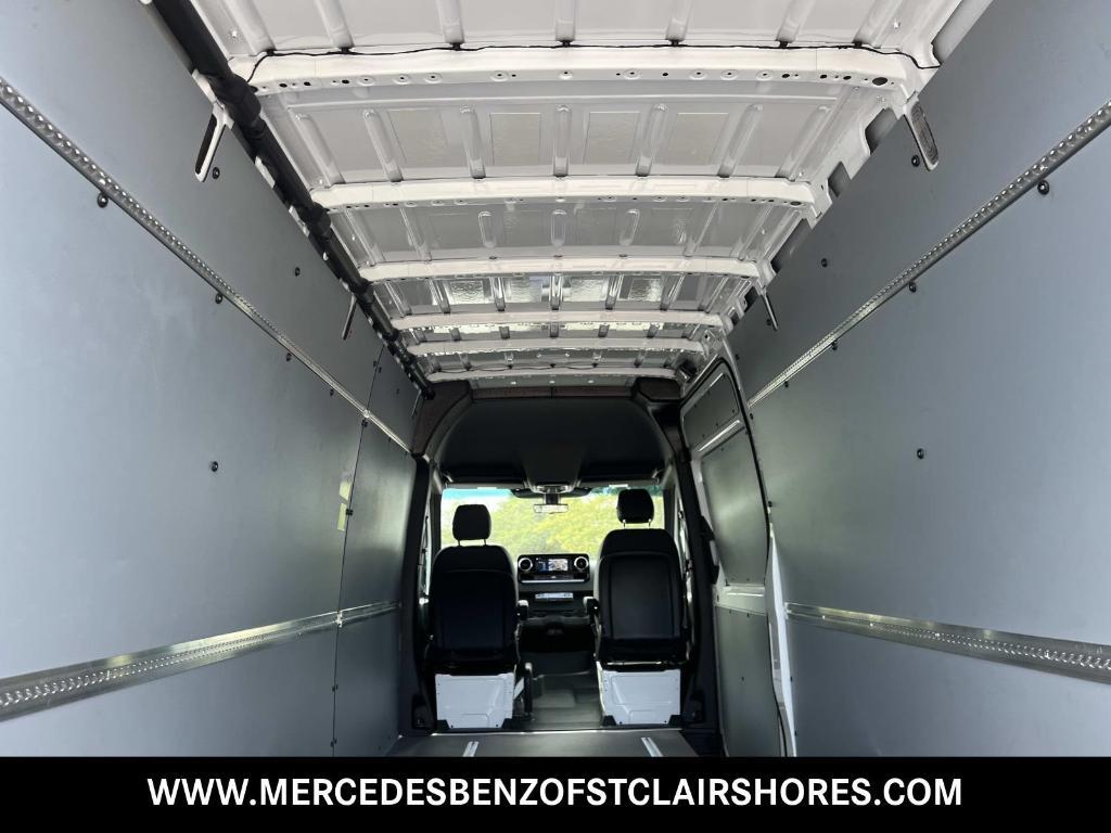 new 2025 Mercedes-Benz Sprinter 2500 car, priced at $71,621