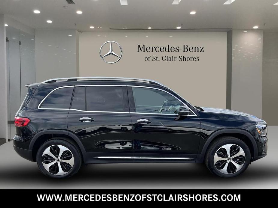 new 2024 Mercedes-Benz GLB 250 car, priced at $52,870