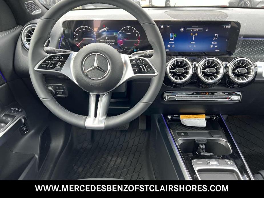 new 2024 Mercedes-Benz GLB 250 car, priced at $52,870