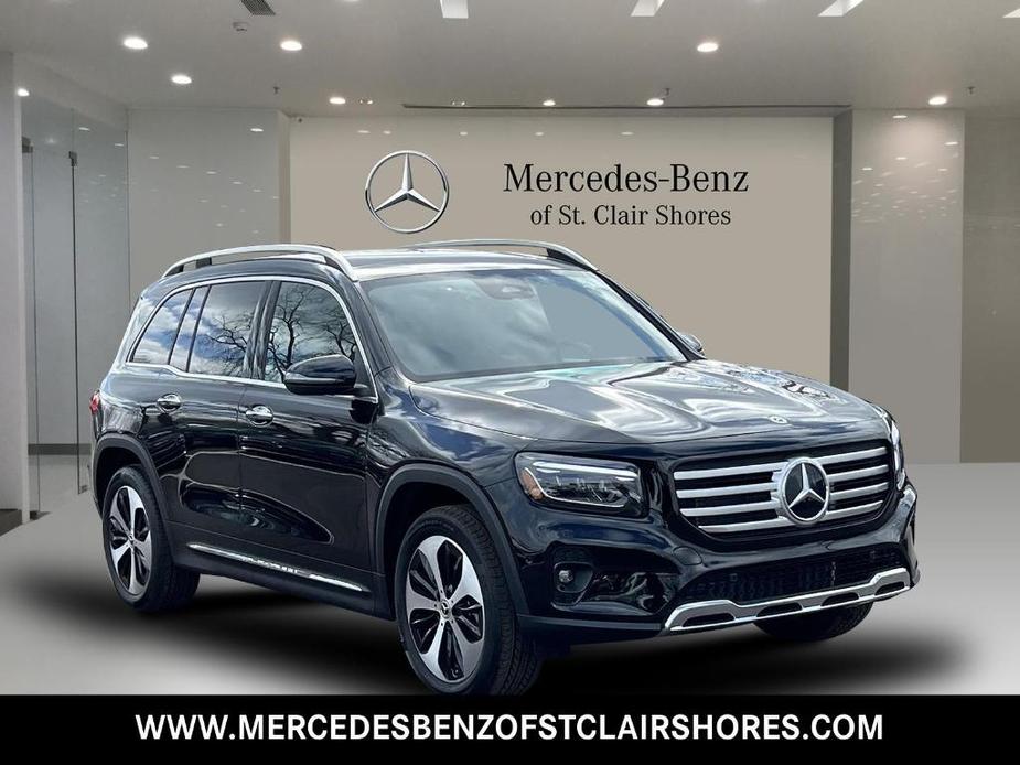 new 2024 Mercedes-Benz GLB 250 car, priced at $52,870