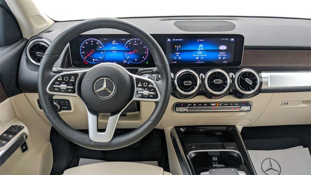 used 2020 Mercedes-Benz GLB 250 car, priced at $28,654