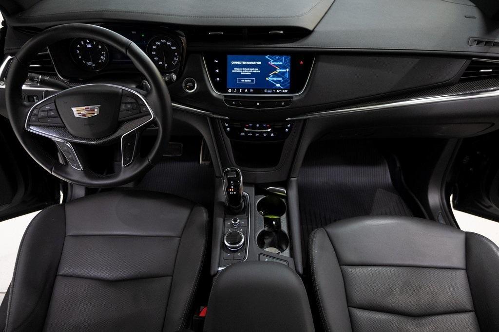 used 2021 Cadillac XT5 car, priced at $28,898