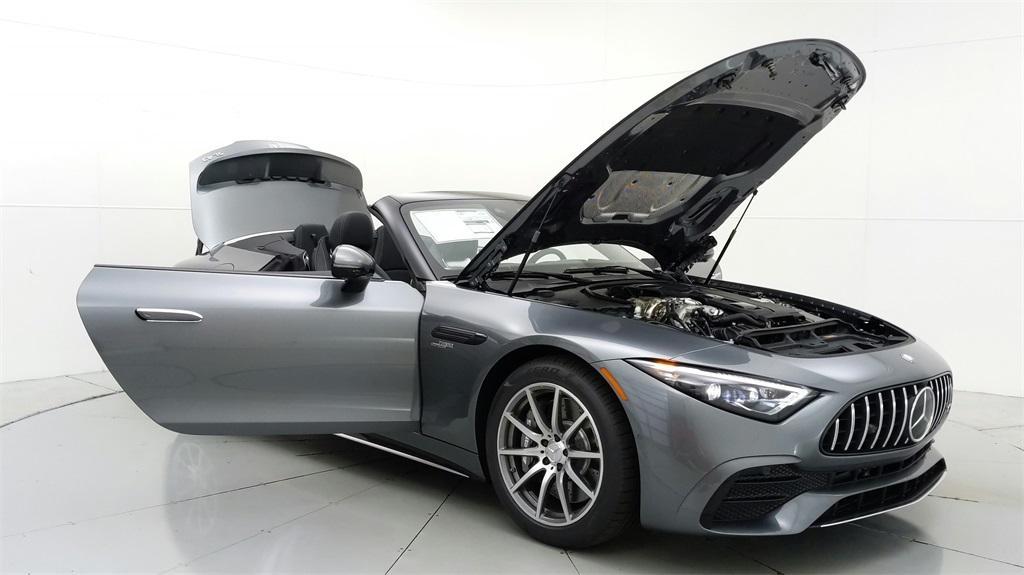 new 2023 Mercedes-Benz AMG SL 43 car, priced at $112,415