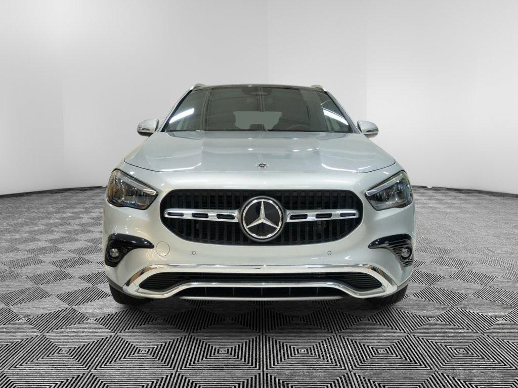 new 2025 Mercedes-Benz GLA 250 car, priced at $43,755