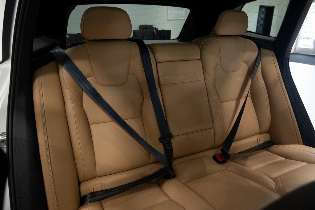 used 2022 Volvo XC60 car, priced at $31,798