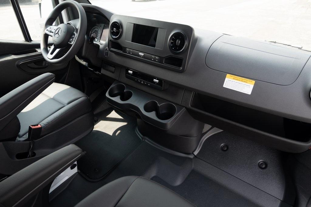 new 2024 Mercedes-Benz Sprinter 2500 car, priced at $58,983