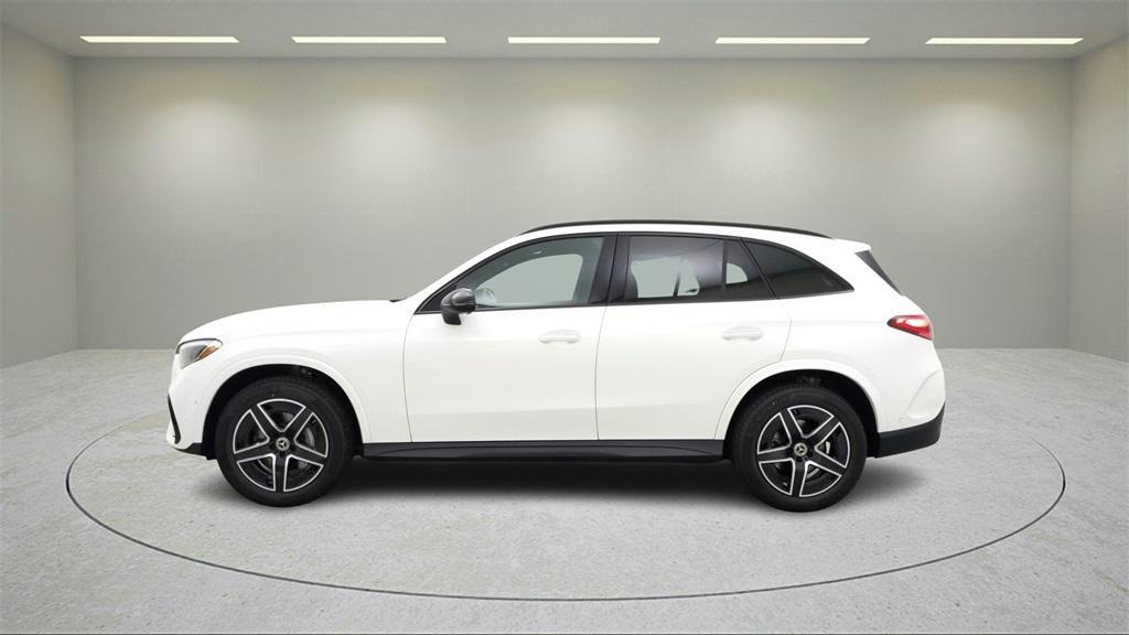 new 2025 Mercedes-Benz GLC 300 car, priced at $56,590