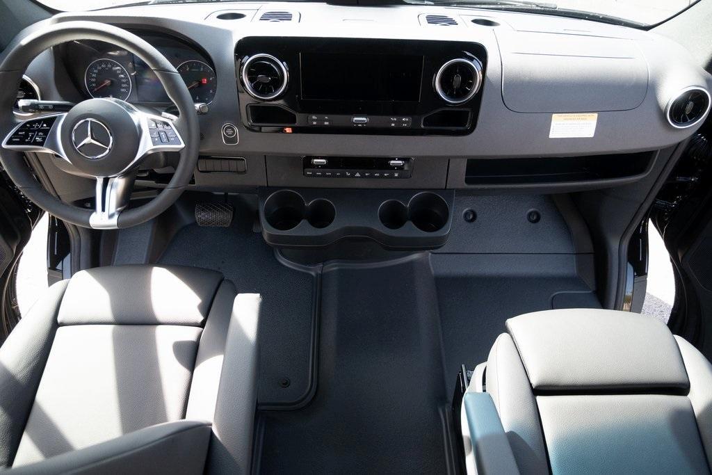 new 2025 Mercedes-Benz Sprinter 2500 car, priced at $86,282