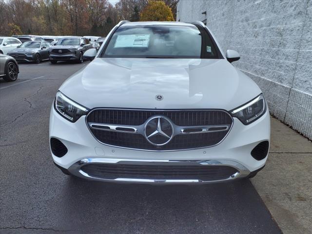 new 2025 Mercedes-Benz GLC 300 car, priced at $52,632