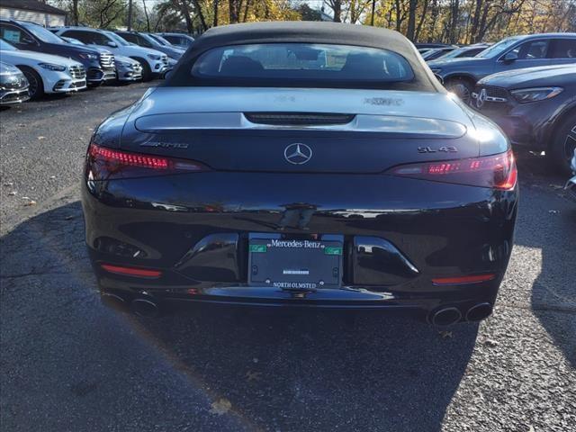 new 2024 Mercedes-Benz AMG SL 43 car, priced at $104,060