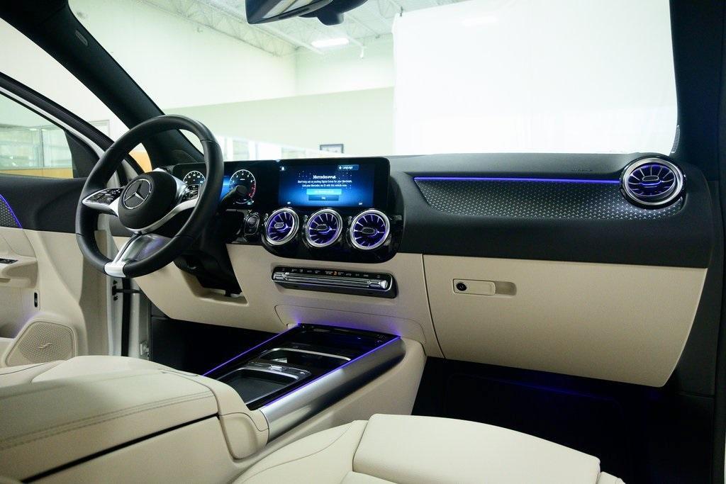 used 2025 Mercedes-Benz GLA 250 car, priced at $41,964