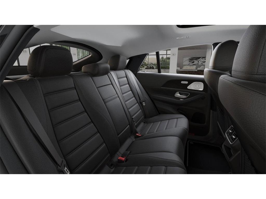 new 2025 Mercedes-Benz GLE 450 car, priced at $85,915