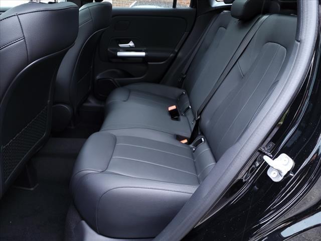 new 2025 Mercedes-Benz GLA 250 car, priced at $44,005