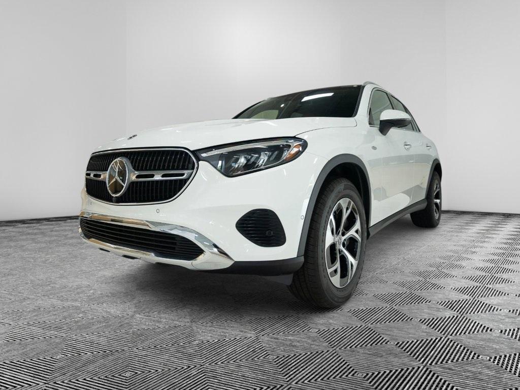 new 2025 Mercedes-Benz GLC 350e car, priced at $59,095