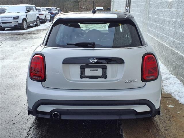 used 2022 MINI Hardtop car, priced at $20,990