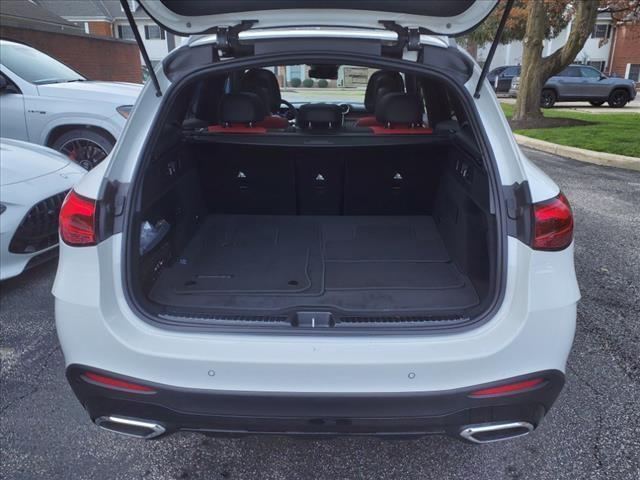 new 2024 Mercedes-Benz GLC 300 car, priced at $56,551