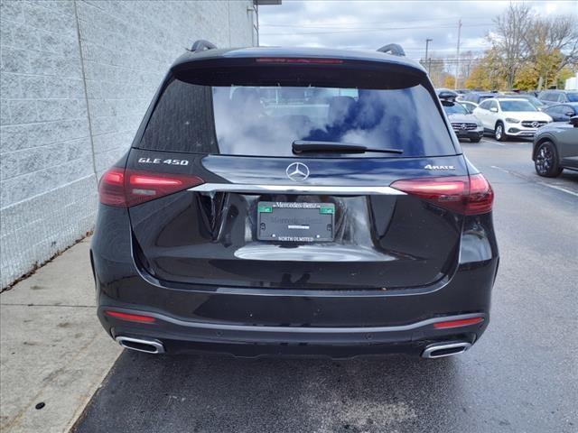 new 2025 Mercedes-Benz GLE 450 car, priced at $77,921