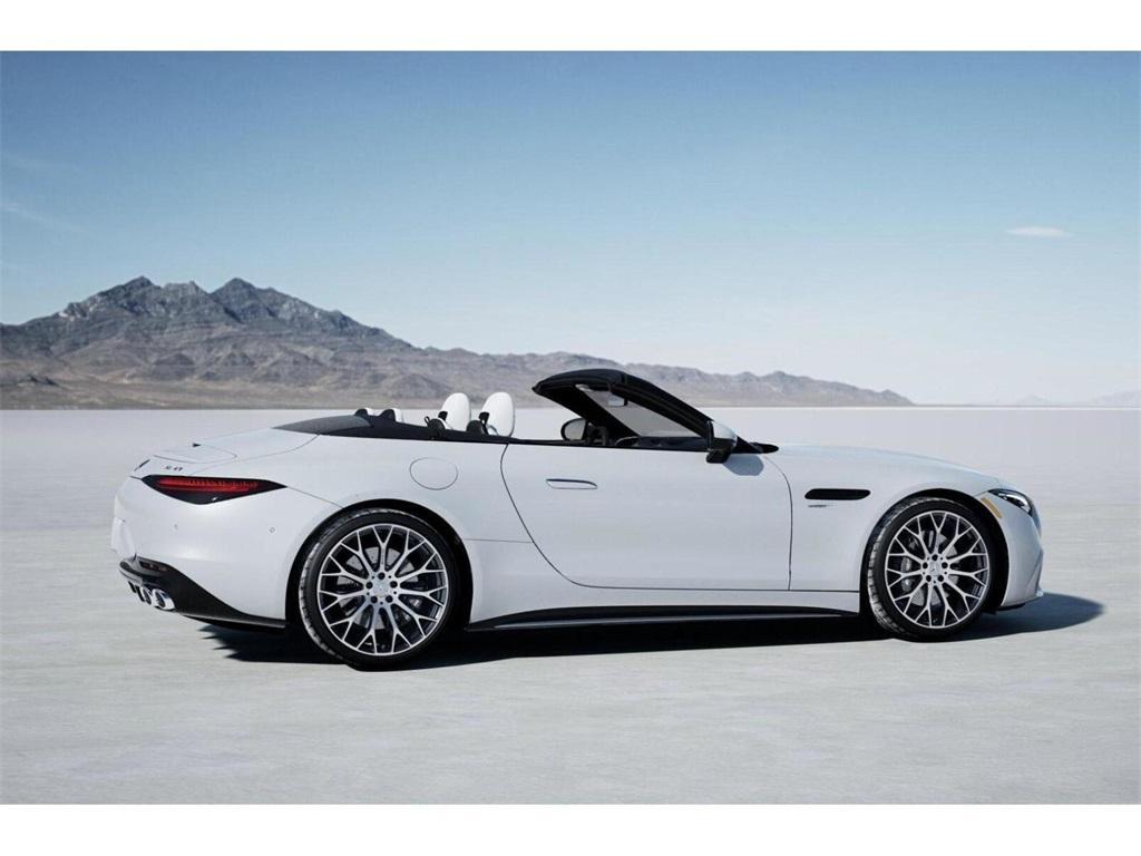 new 2025 Mercedes-Benz AMG SL 43 car, priced at $125,450