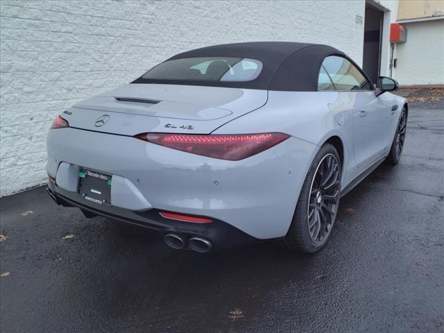 new 2024 Mercedes-Benz AMG SL 43 car, priced at $110,150