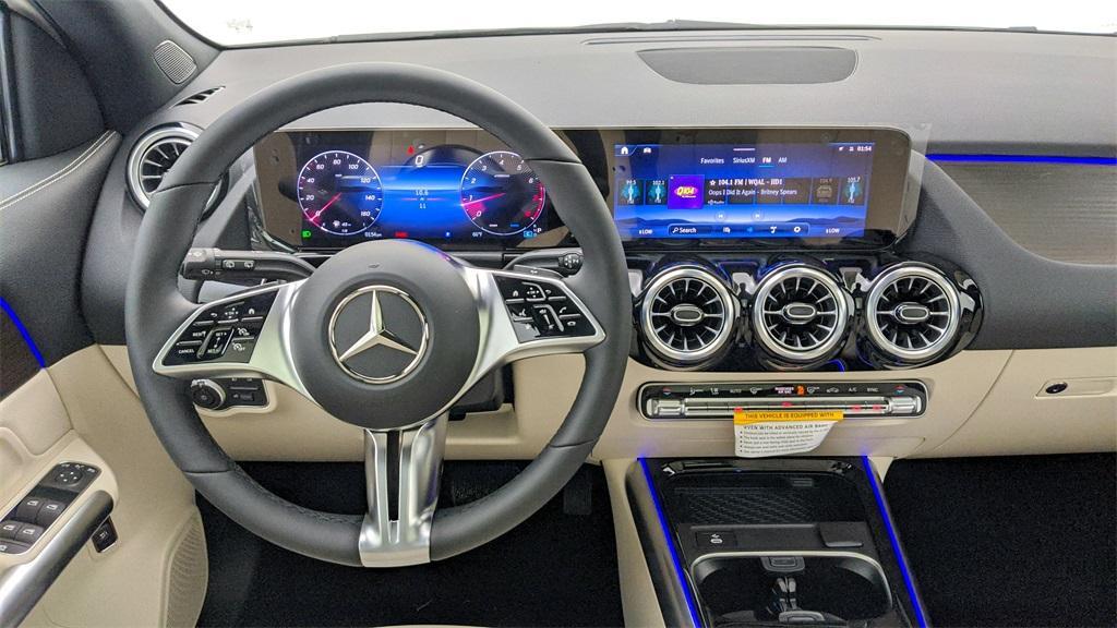 new 2025 Mercedes-Benz GLA 250 car, priced at $46,590