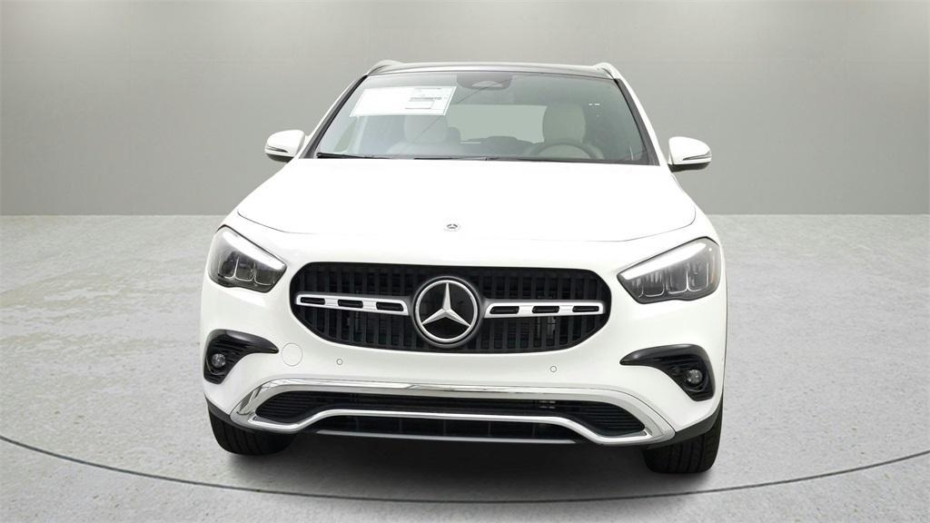 new 2025 Mercedes-Benz GLA 250 car, priced at $46,590