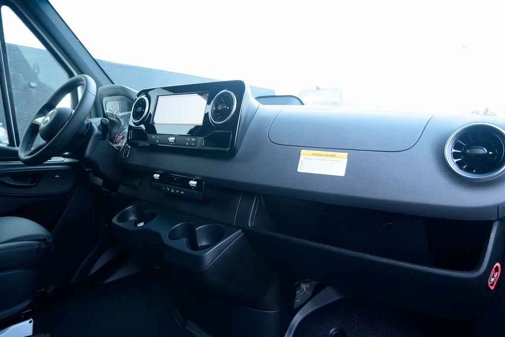 new 2025 Mercedes-Benz Sprinter 2500 car, priced at $65,852