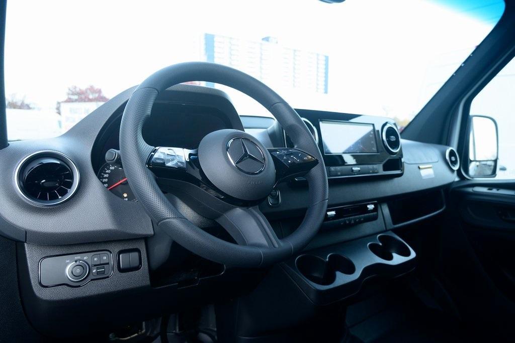 new 2025 Mercedes-Benz Sprinter 2500 car, priced at $65,852