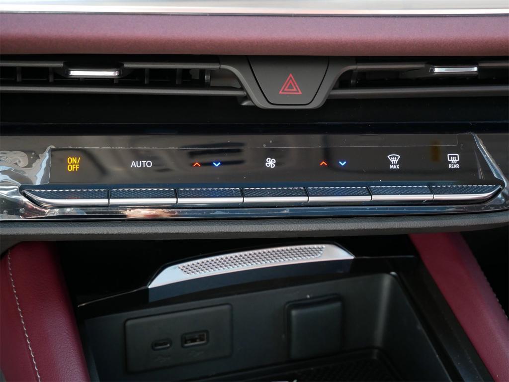 new 2025 Buick Envision car, priced at $42,479