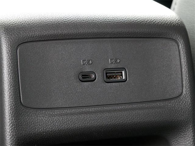 new 2025 Buick Envista car, priced at $27,392