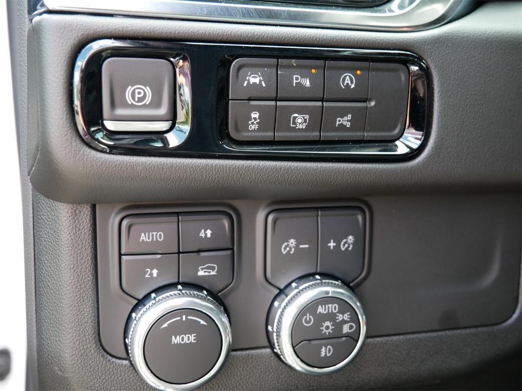 new 2025 GMC Yukon XL car, priced at $76,740