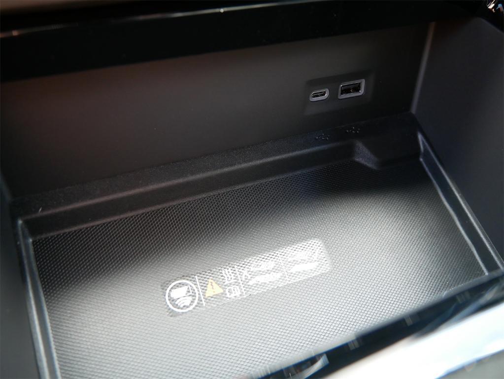 new 2025 GMC Yukon XL car, priced at $76,740