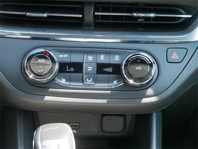 new 2025 Buick Envista car, priced at $26,547