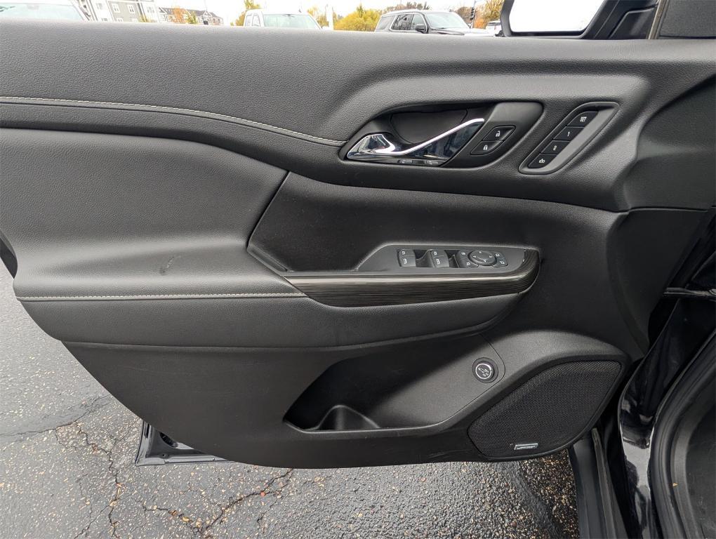 used 2023 GMC Acadia car, priced at $31,805