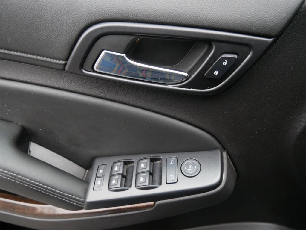 used 2016 Chevrolet Suburban car, priced at $16,995