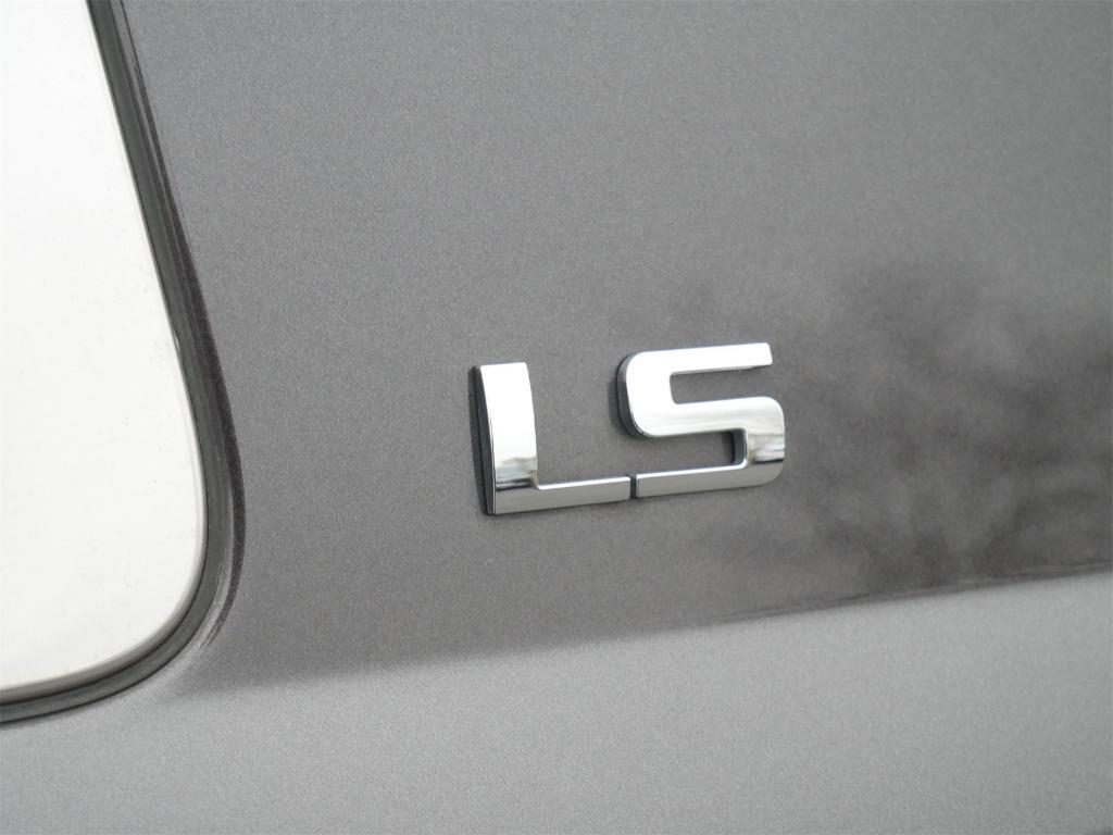 used 2016 Chevrolet Suburban car, priced at $16,995