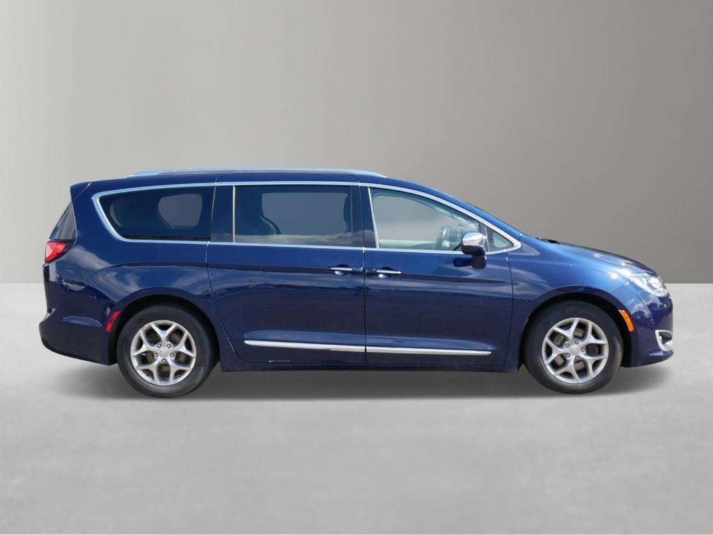 used 2018 Chrysler Pacifica car, priced at $10,620