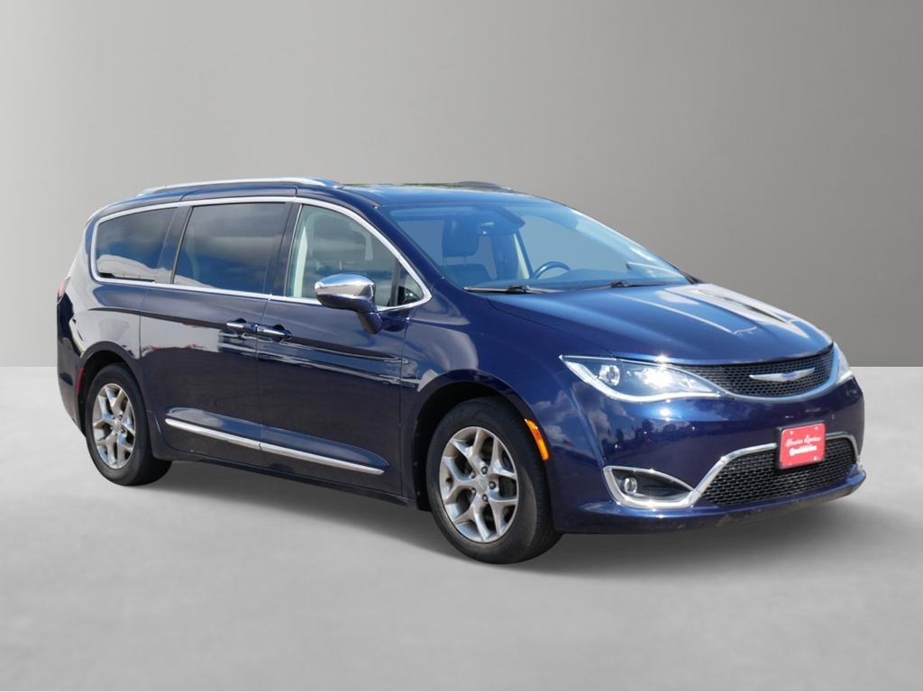 used 2018 Chrysler Pacifica car, priced at $10,620