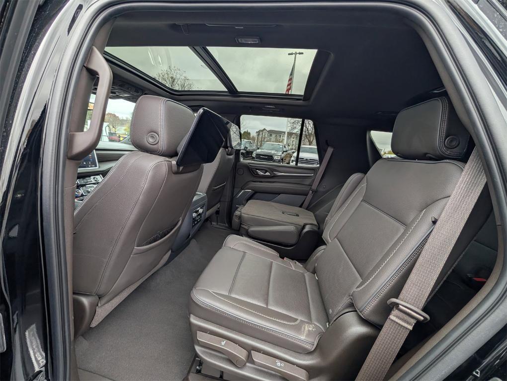 used 2021 GMC Yukon car, priced at $46,593