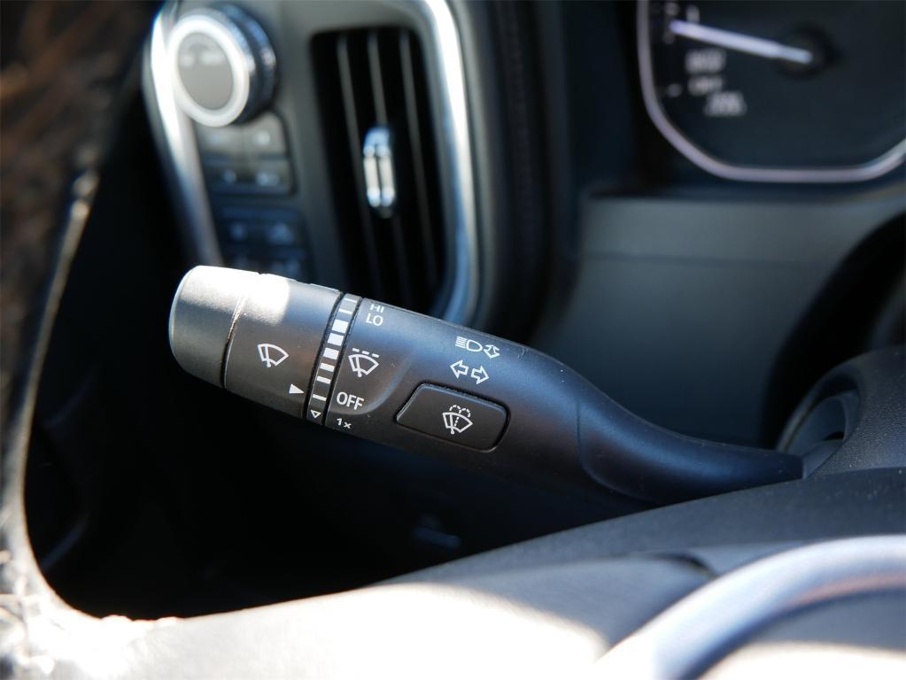 used 2022 GMC Sierra 1500 Limited car, priced at $30,895