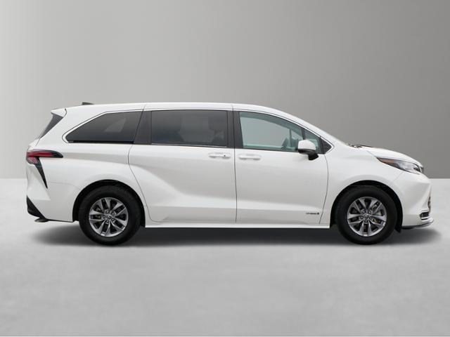 used 2021 Toyota Sienna car, priced at $39,768