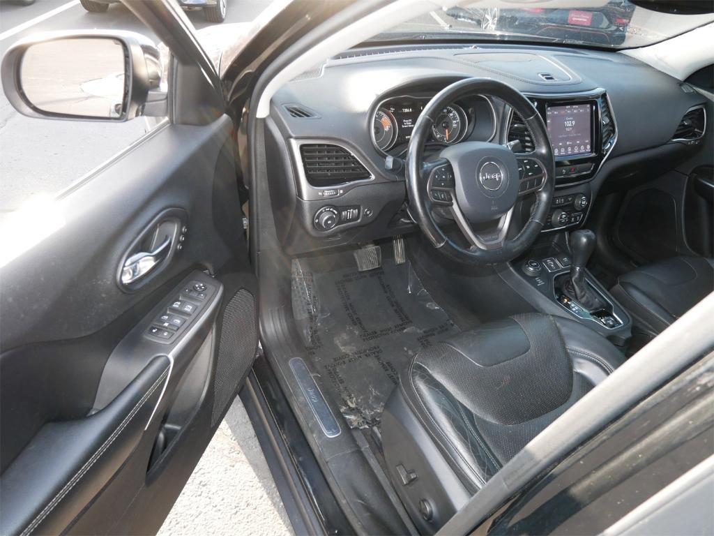 used 2020 Jeep Cherokee car, priced at $18,995