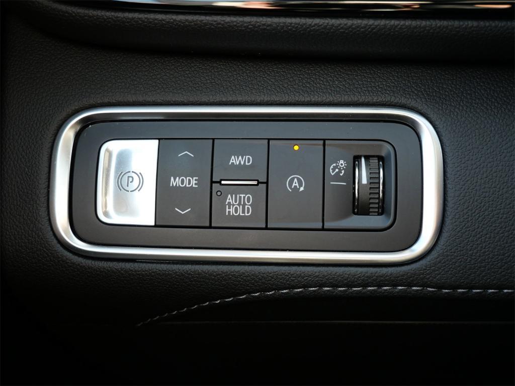 new 2025 Buick Enclave car, priced at $44,420