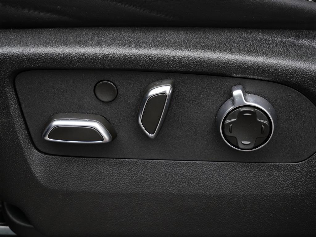 used 2025 GMC Yukon car, priced at $97,995