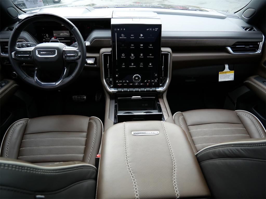 used 2025 GMC Yukon car, priced at $97,995