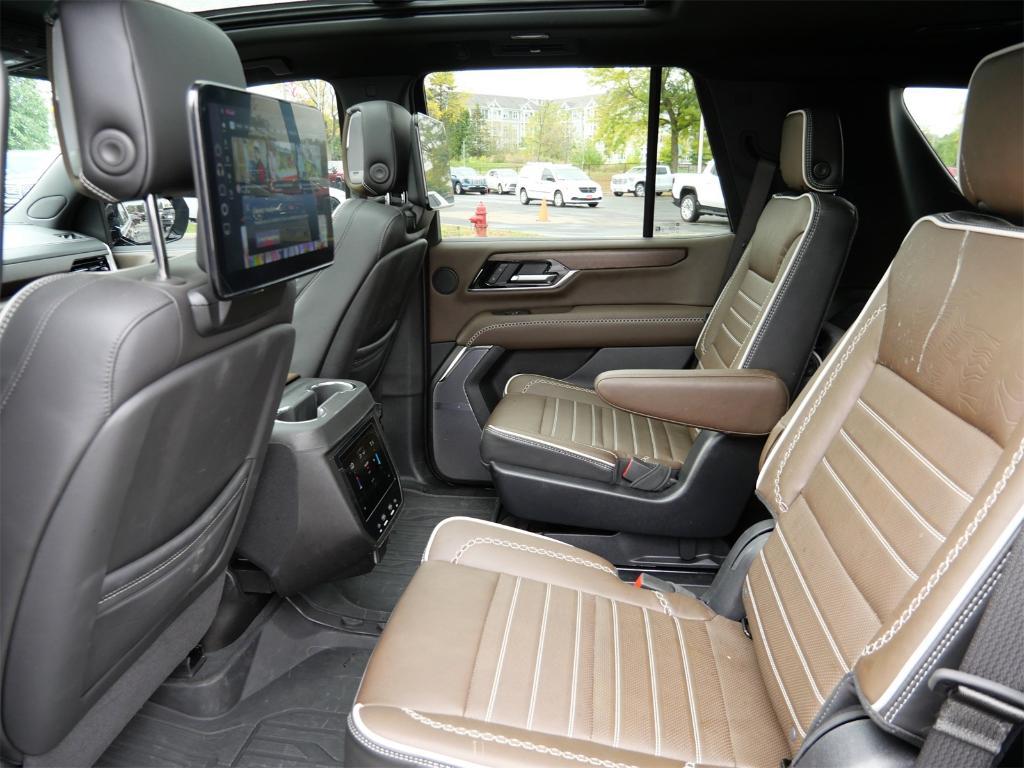 used 2025 GMC Yukon car, priced at $97,995
