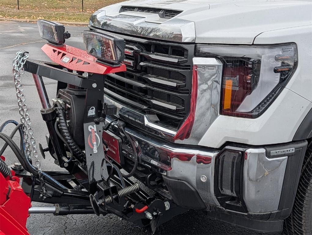 new 2025 GMC Sierra 3500 car, priced at $52,713