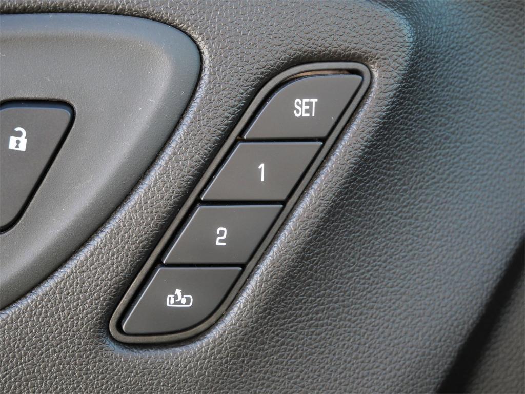 new 2025 Buick Encore GX car, priced at $33,290