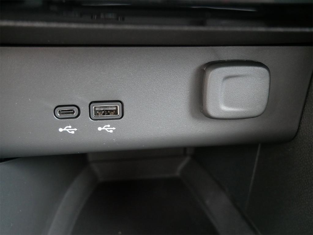 new 2026 Buick Encore GX car, priced at $29,880