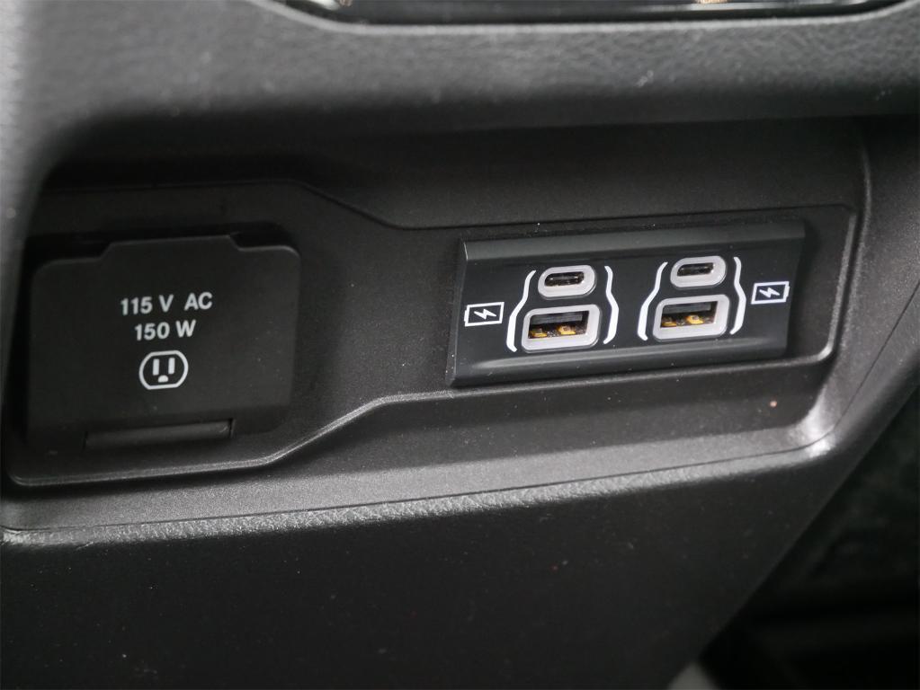 used 2024 Jeep Grand Cherokee car, priced at $33,750