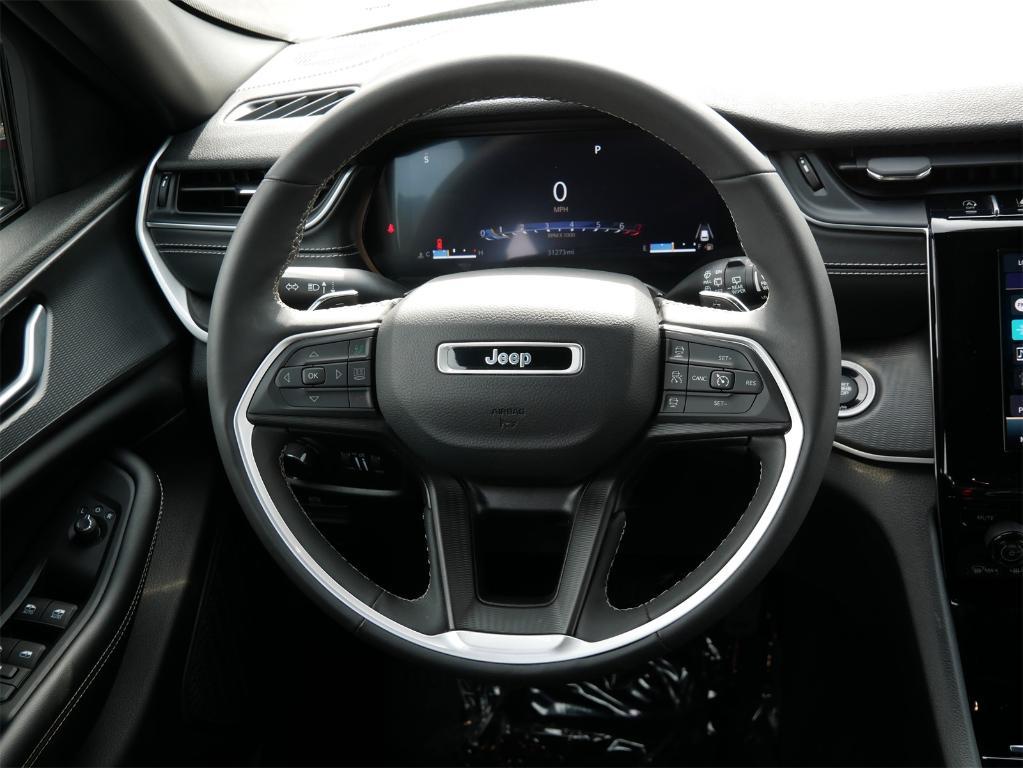 used 2024 Jeep Grand Cherokee car, priced at $33,750